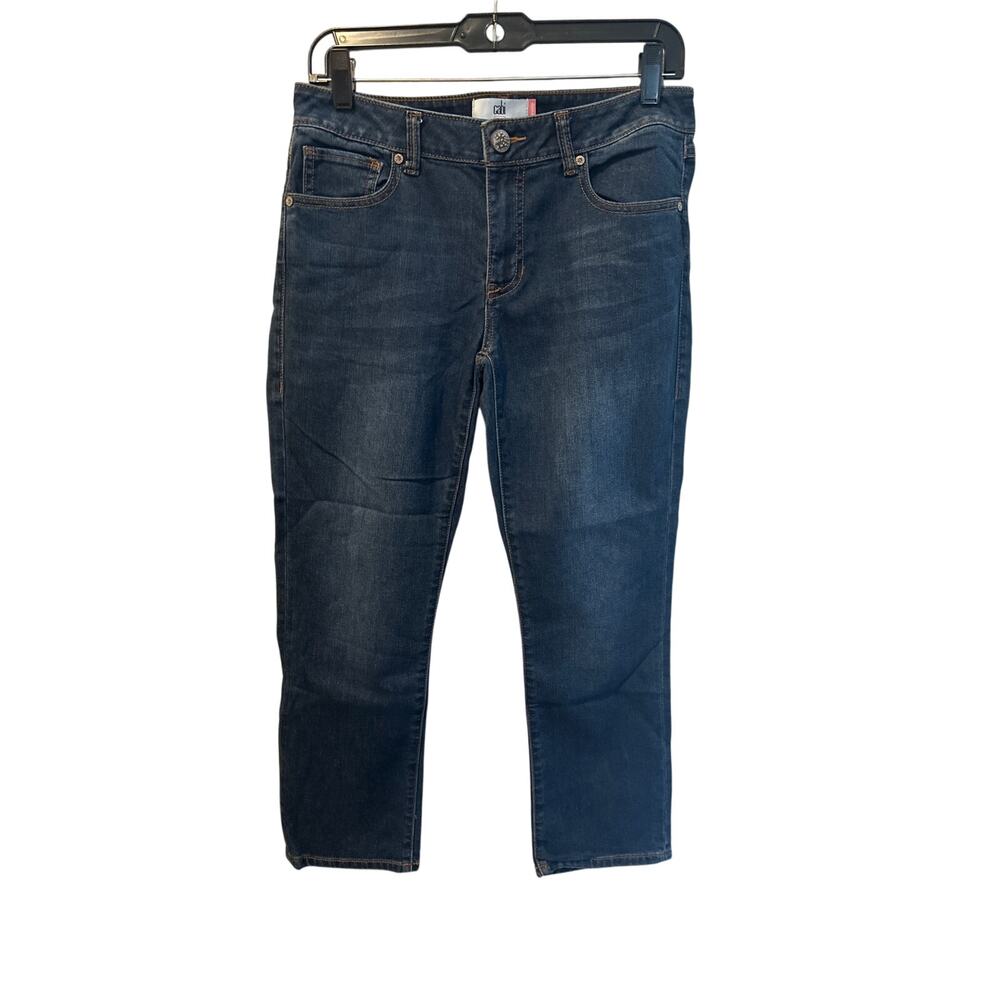 ⭐️ Women’s Cabi Cropped Dark Jeans. Size 6